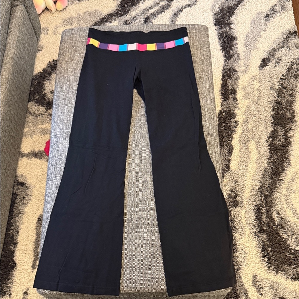 REVERSIBLE Lululemon Athletica Black Pants with Colorful Waistband